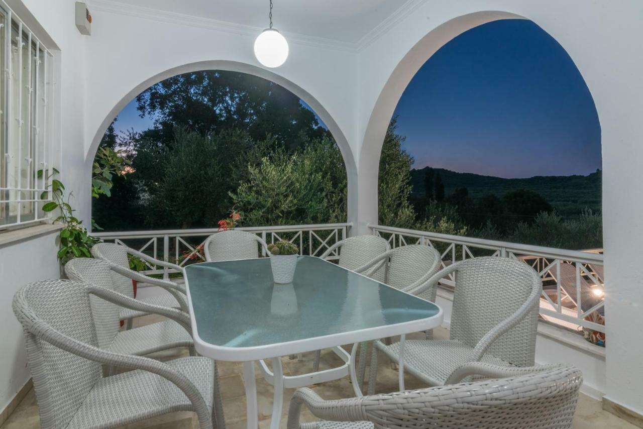 Áno Yerakaríon Amalia Country House מראה חיצוני תמונה